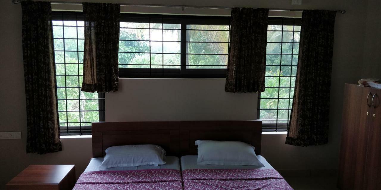 Sugamya Farm Guesthouse Sāgar Exterior photo